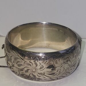 925 Sterling  Engraved Floral  Hinged Bracelet 1 1/4" (B mark inside Diamond)